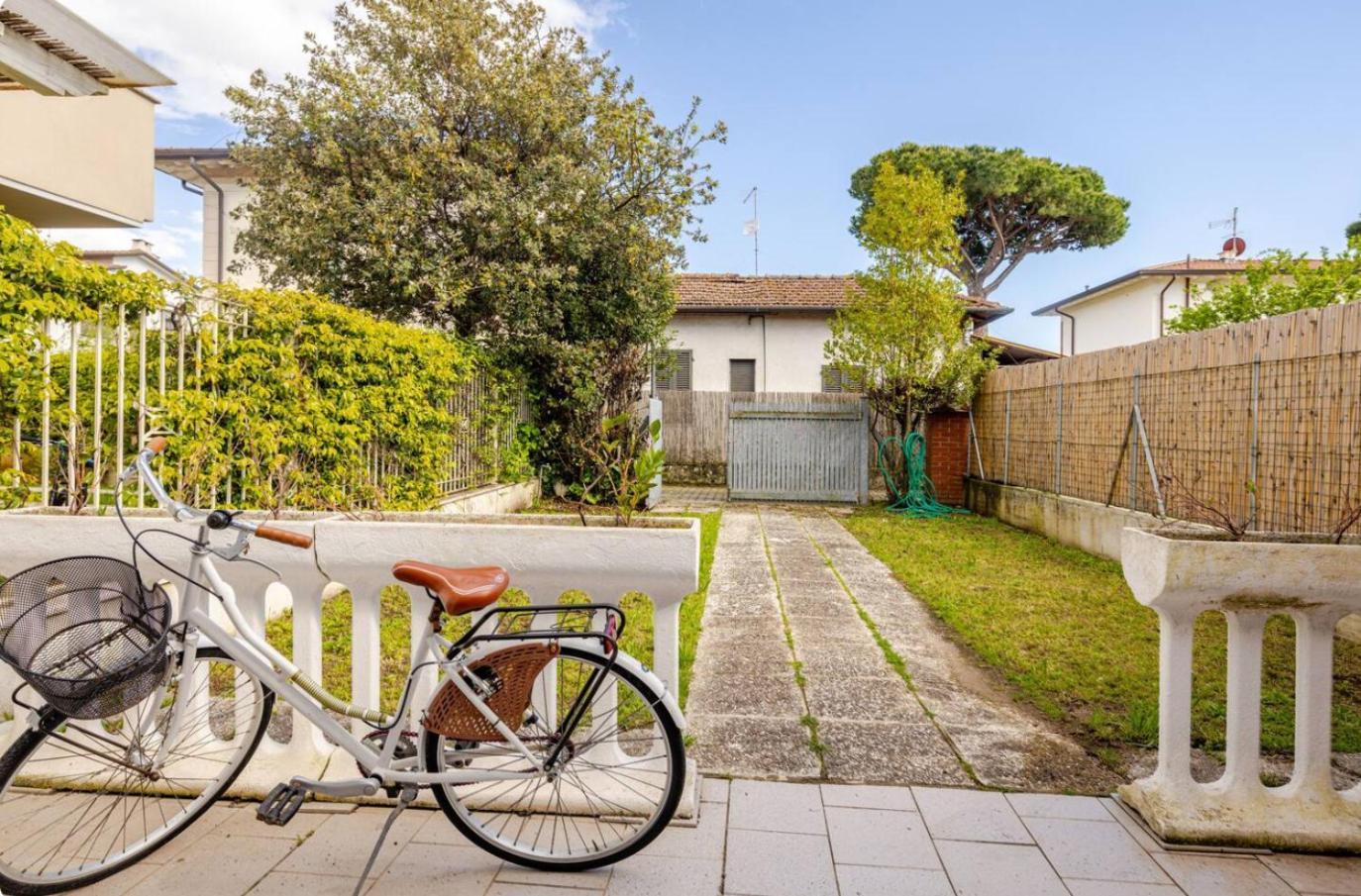Amazing Abruzzi, In Heart Of Dei Marmi Villa *