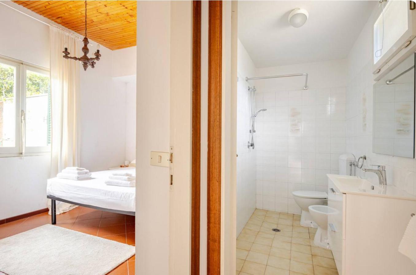 Villa Amazing Abruzzi, In Heart Of Dei Marmi
