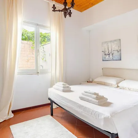 Amazing Villa Abruzzi, In Heart Of Forte Dei Marmi Exterior photo
